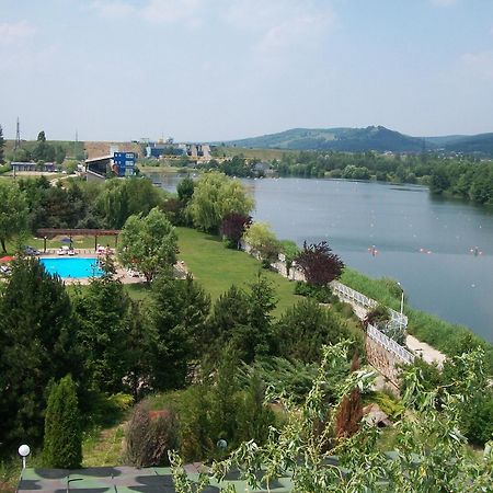 Hotel Star Piteşti Kültér fotó