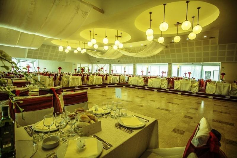 Hotel Star Piteşti Kültér fotó